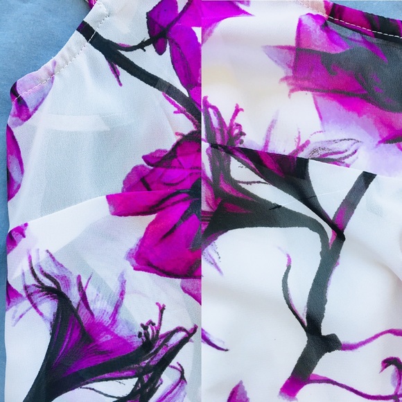 🤑FREE w/ purchase! Floral Button Down Blouse - Picture 13 of 16